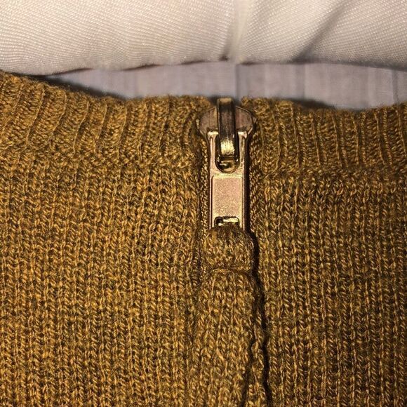 H&M M Mustard Heather Back Zip Wool Blend High Low Crewneck Pullover Sweater - Picture 9 of 12